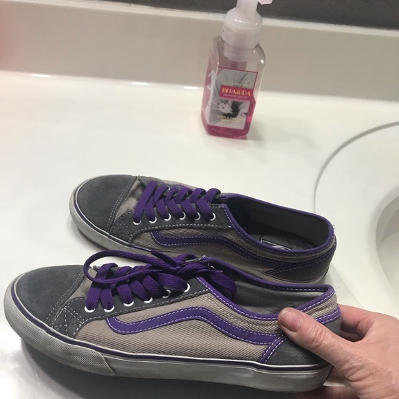 Vans - Picture 2 of 3